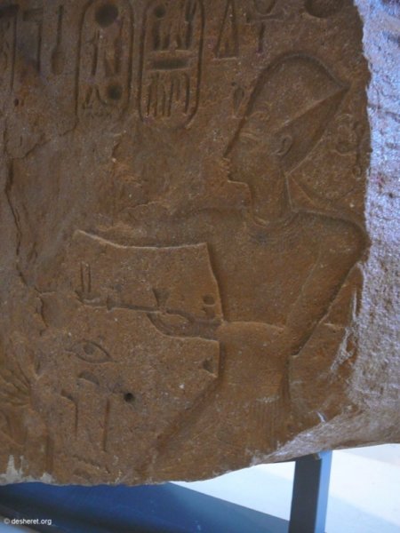 louvre102.jpg