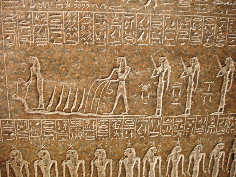 louvre110.jpg