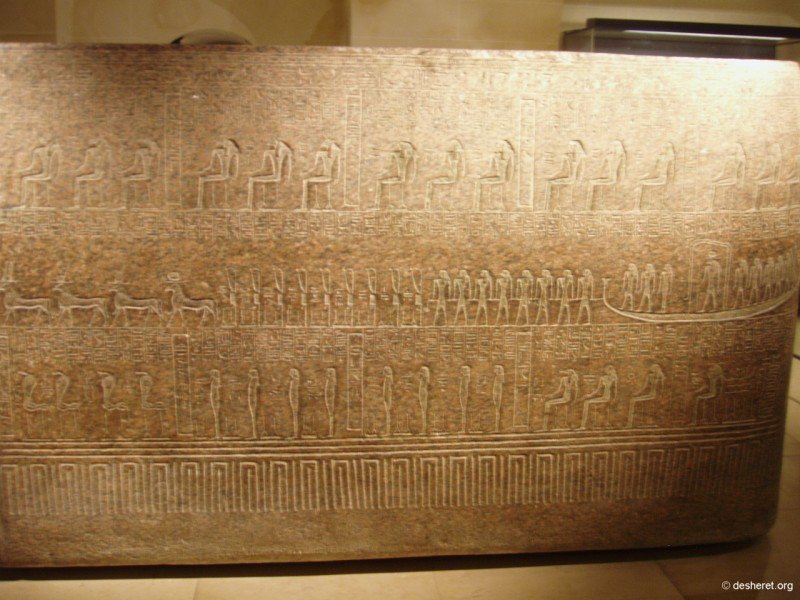 louvre111.jpg