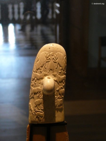 louvre143.jpg