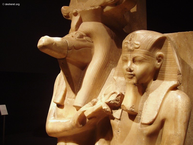 luxor14.jpg